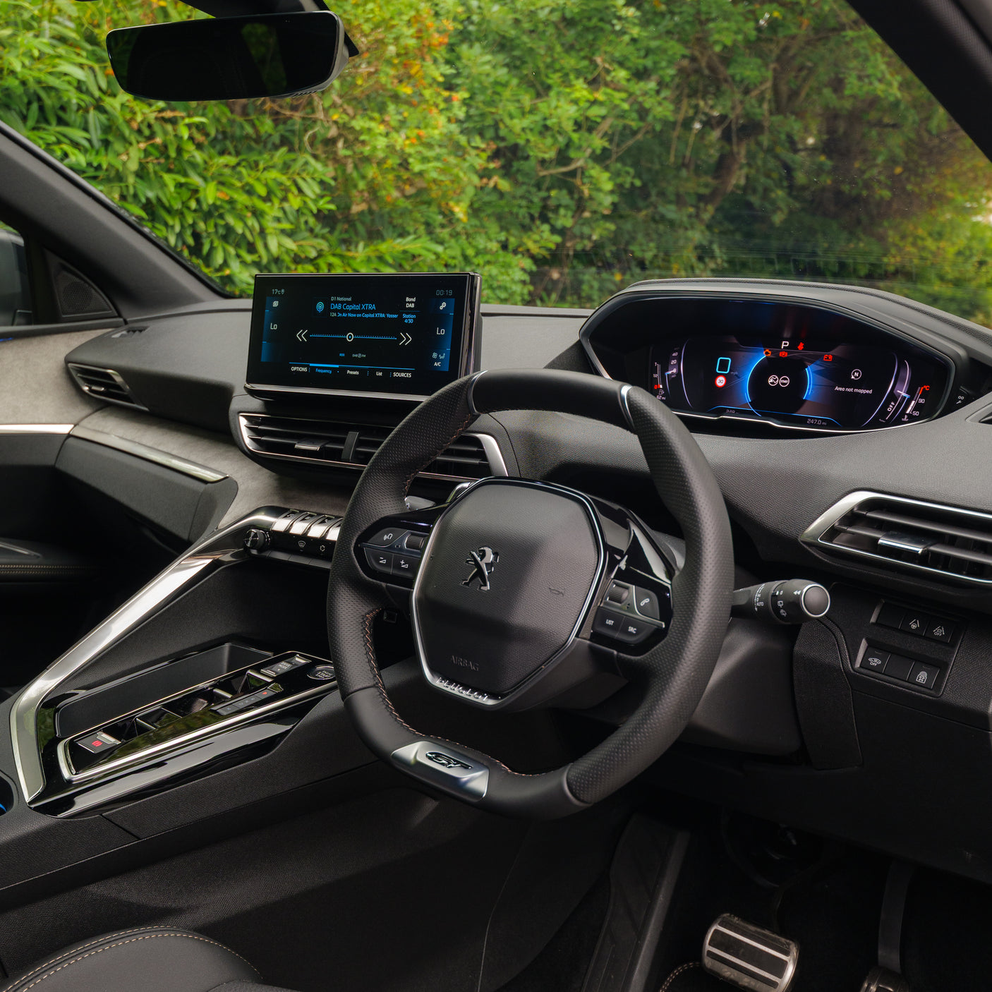 2024 Peugeot 5008 - 7 seater SUV + £2000 cash