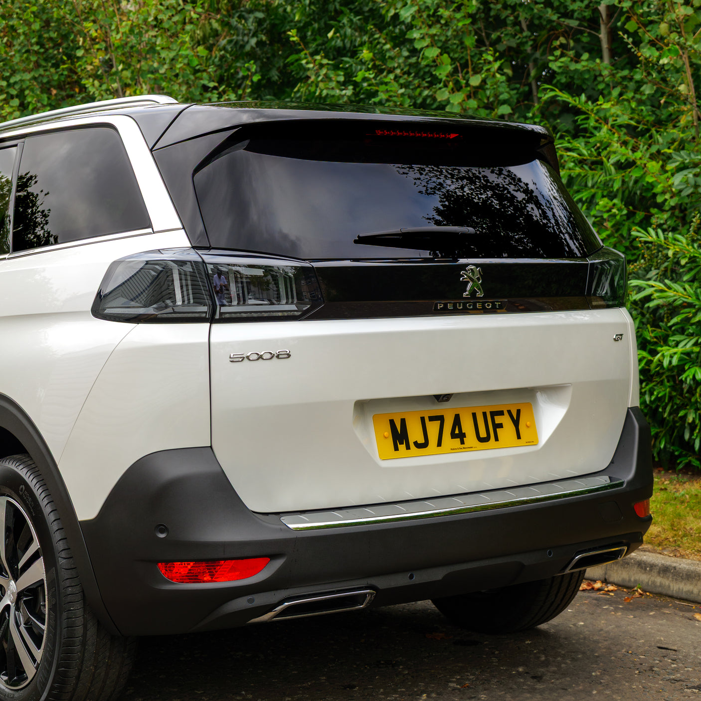 2024 Peugeot 5008 - 7 seater SUV + £2000 cash