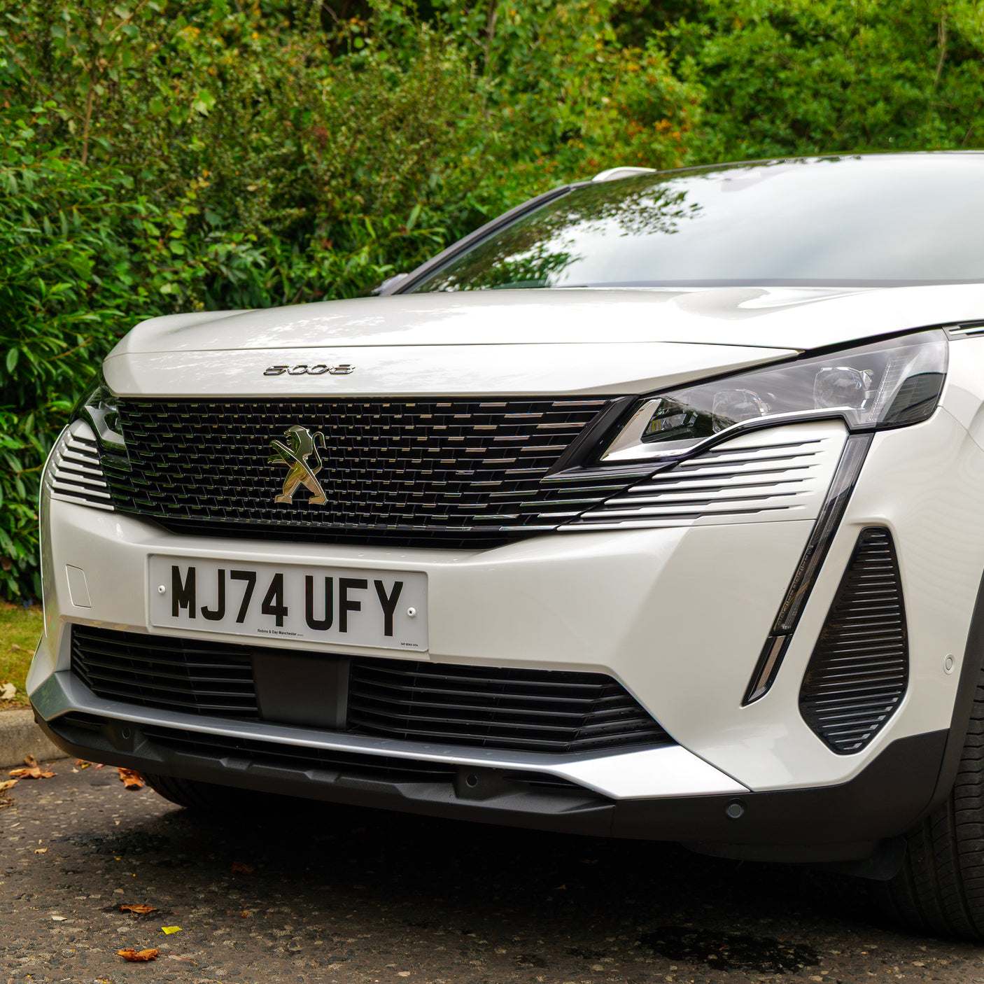 2024 Peugeot 5008 - 7 seater SUV + £2000 cash