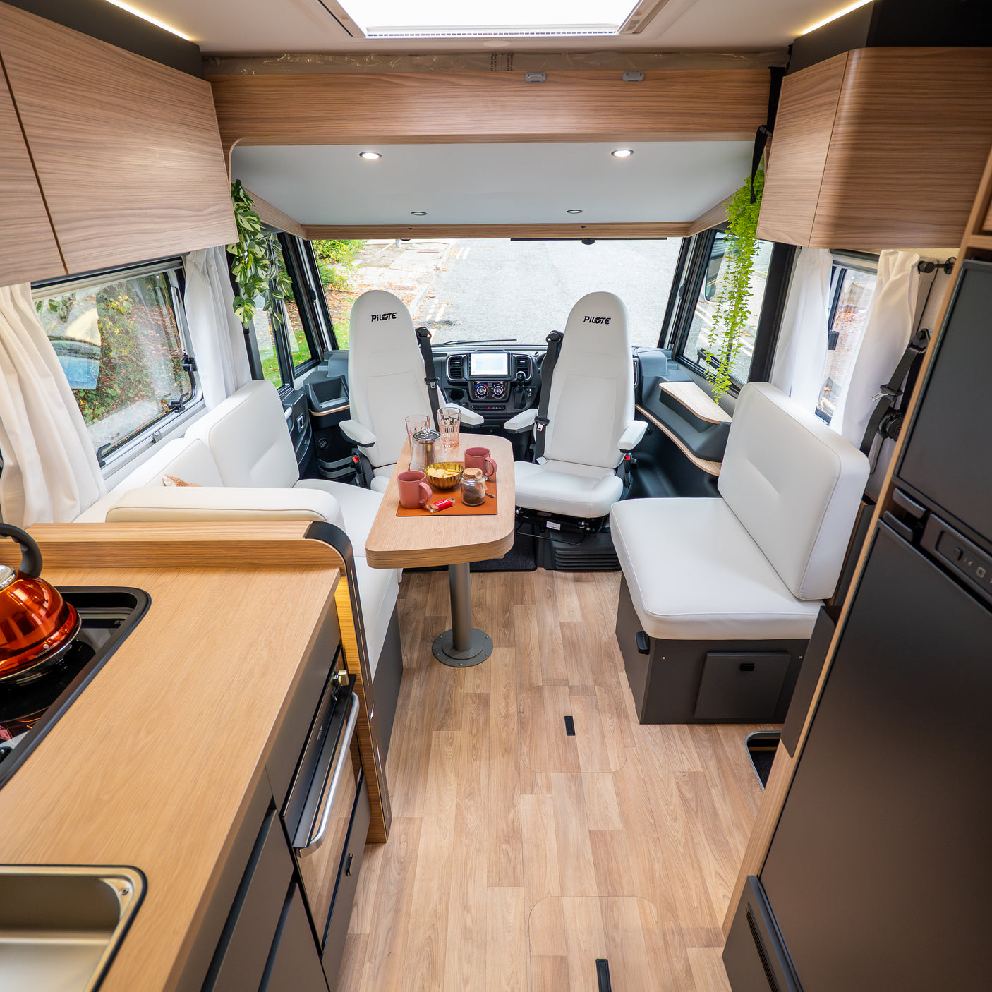 Brand new Automatic Pilote A Class Motorhome