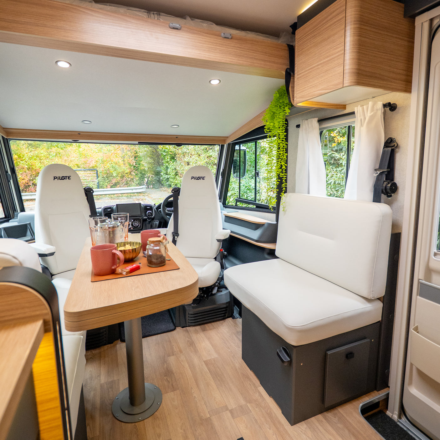 Brand new Automatic Pilote A Class Motorhome