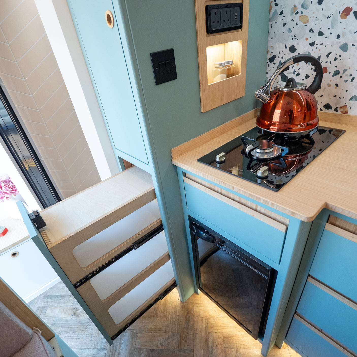 Polly - Fully Off Grid Super Lux 3 berth Campervan + £10,000