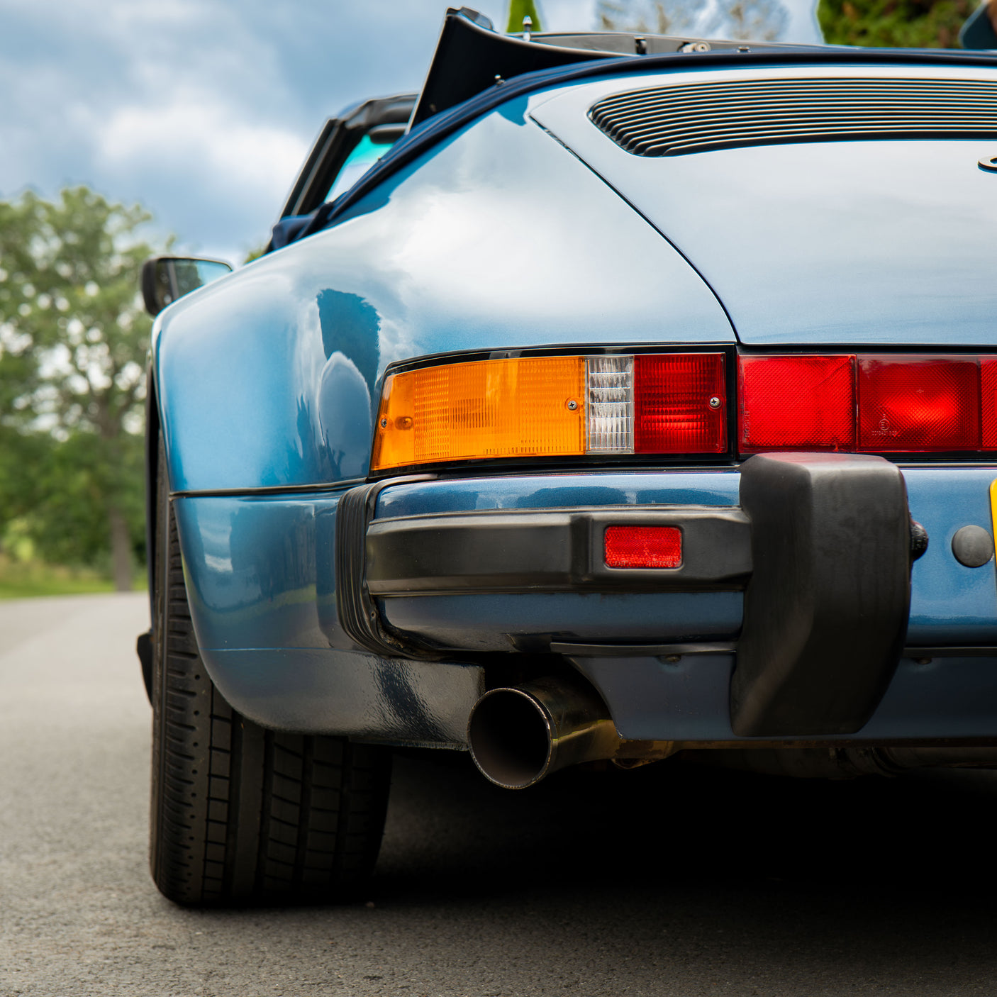 1989 Porsche 911 Super Sport Cabriolet Wide Body + £5000 cash
