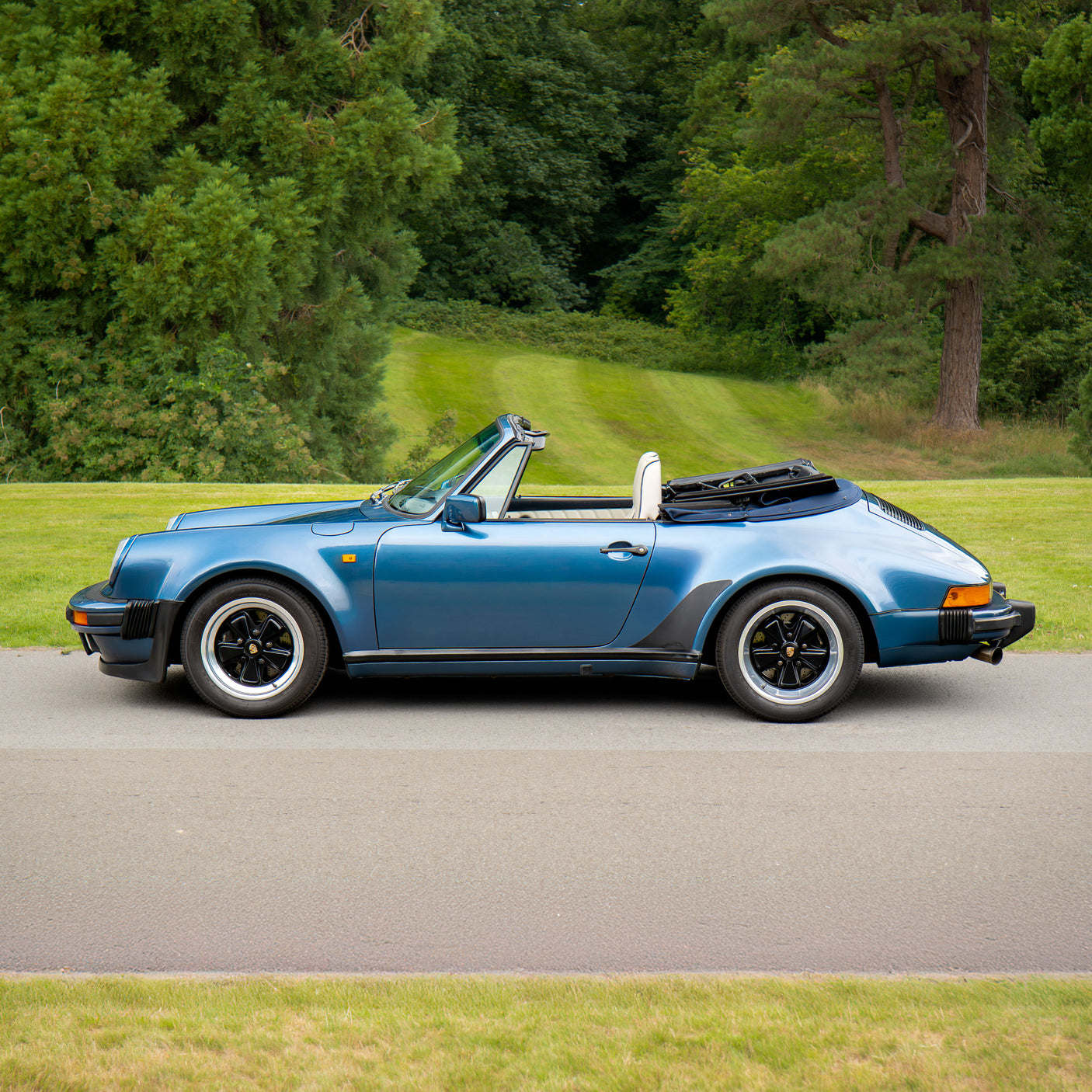 1989 Porsche 911 Super Sport Cabriolet Wide Body + £5000 cash