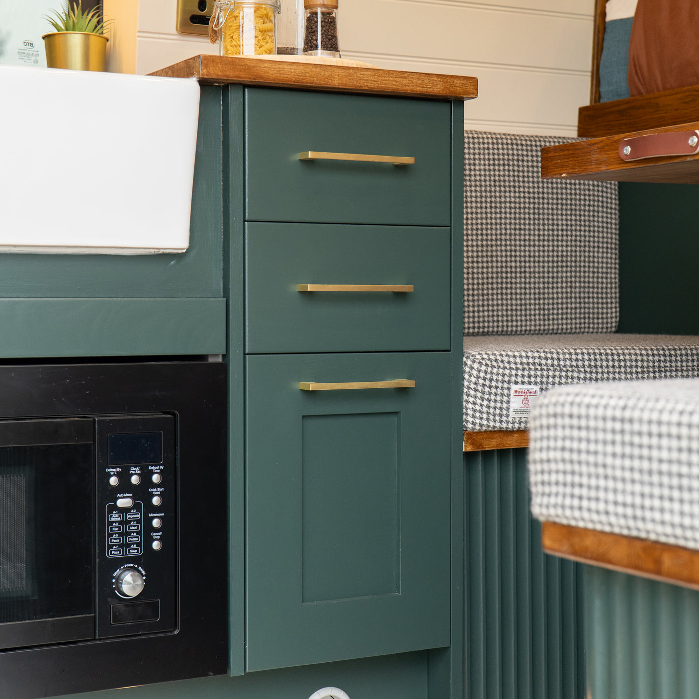 Rebecca - Stunning 3 Berth Off-Grid Camper