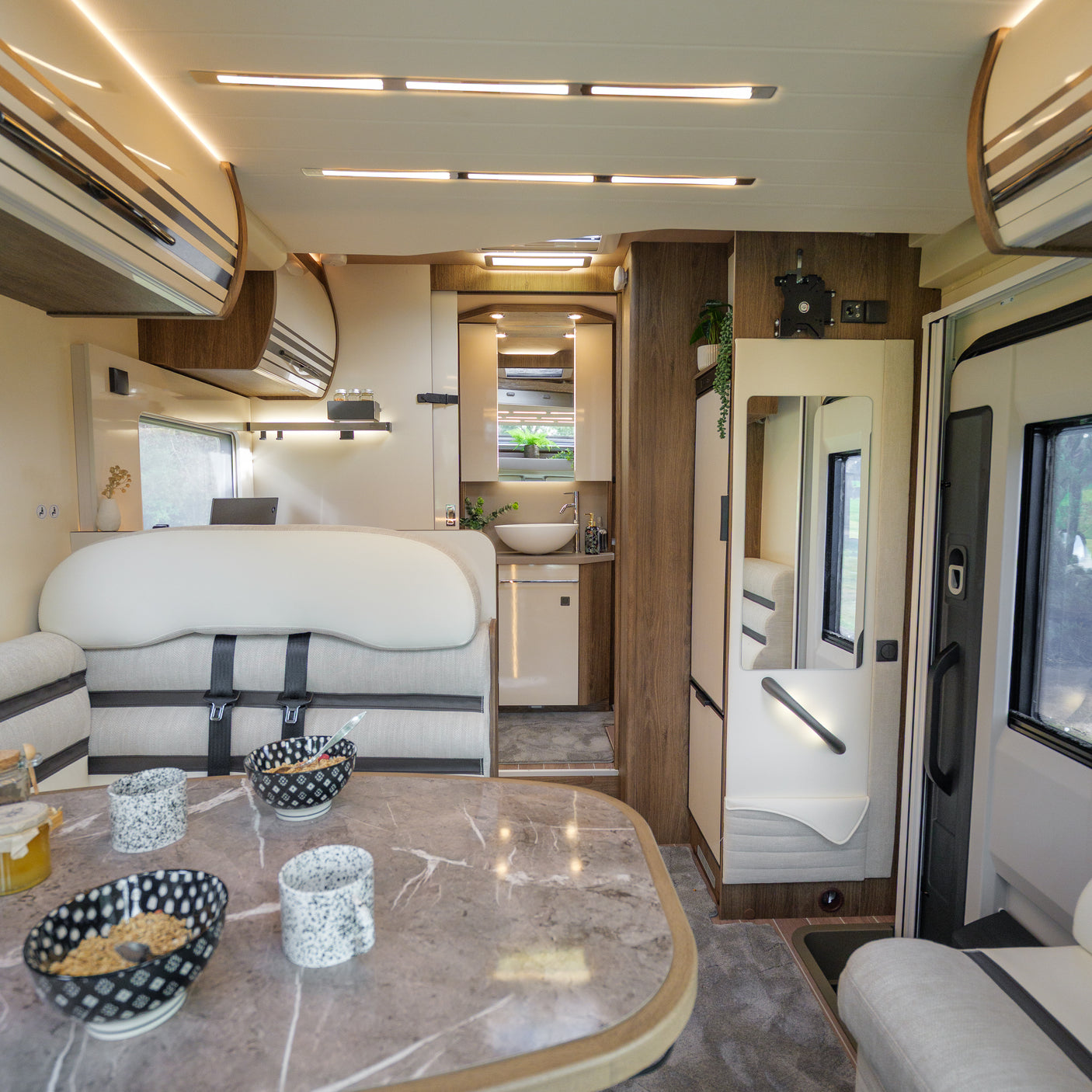 BRAND NEW: 4 berth Automatic Roller Team T-Line 740 + £10,000