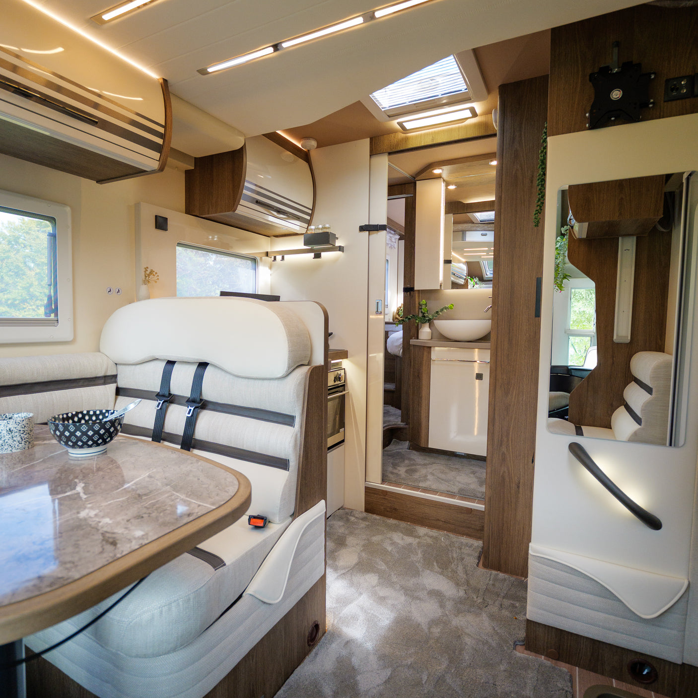 BRAND NEW: 4 berth Automatic Roller Team T-Line 740 + £10,000