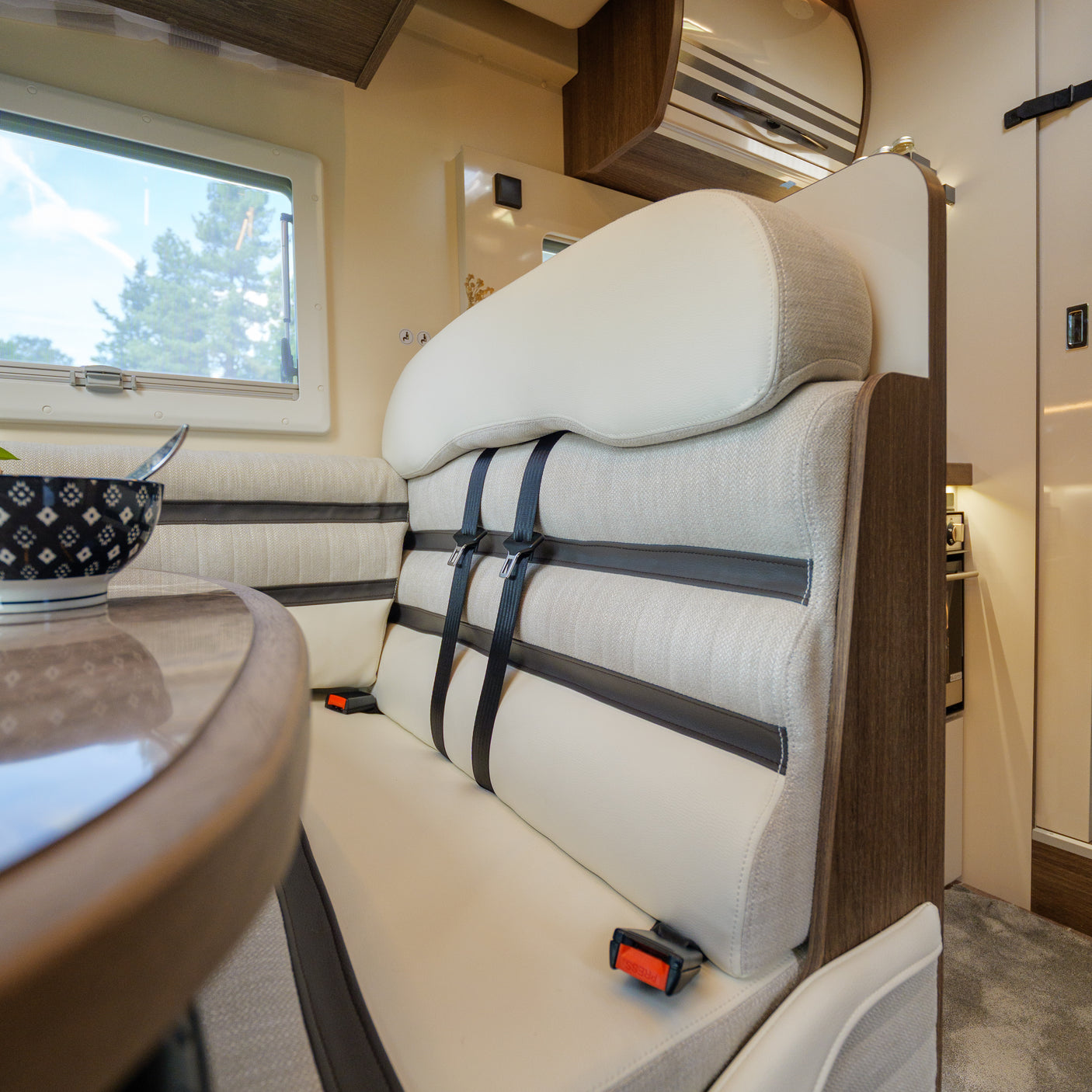 BRAND NEW: 4 berth Automatic Roller Team T-Line 740 + £10,000