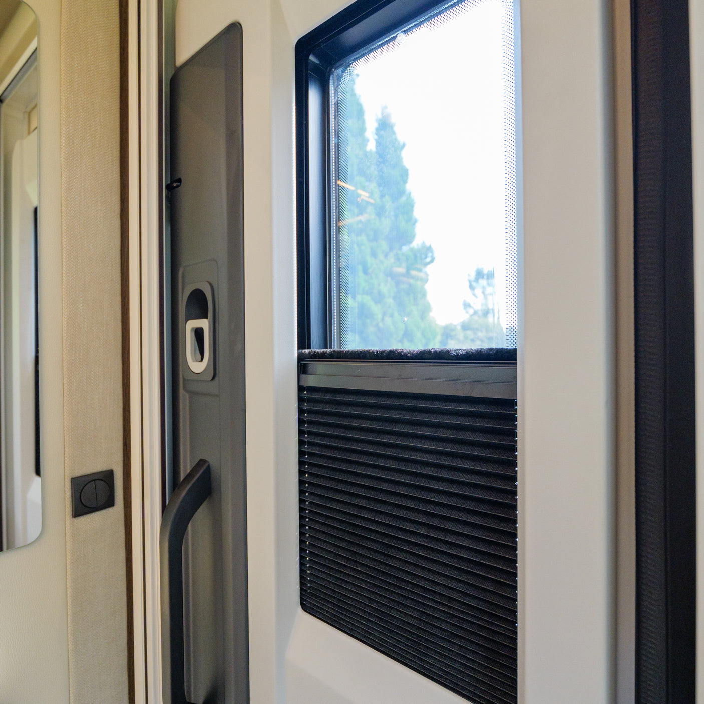 BRAND NEW: 4 berth Automatic Roller Team T-Line 740 + £10,000