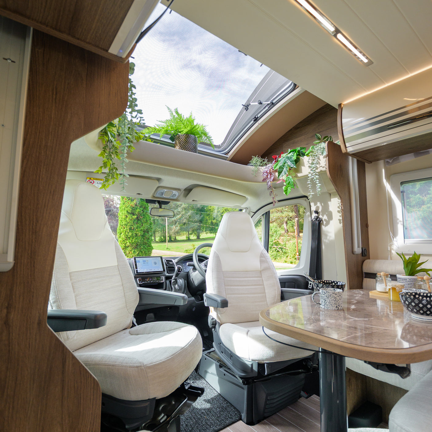 BRAND NEW: 4 berth Automatic Roller Team T-Line 740 + £10,000