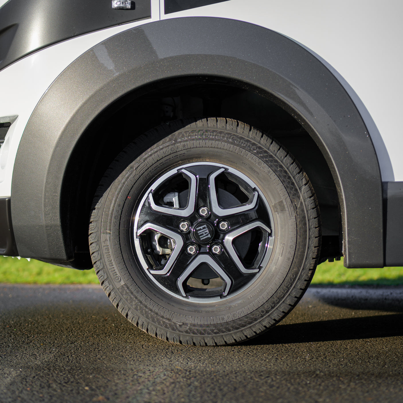 BRAND NEW: 4 berth Automatic Roller Team Pegaso 750