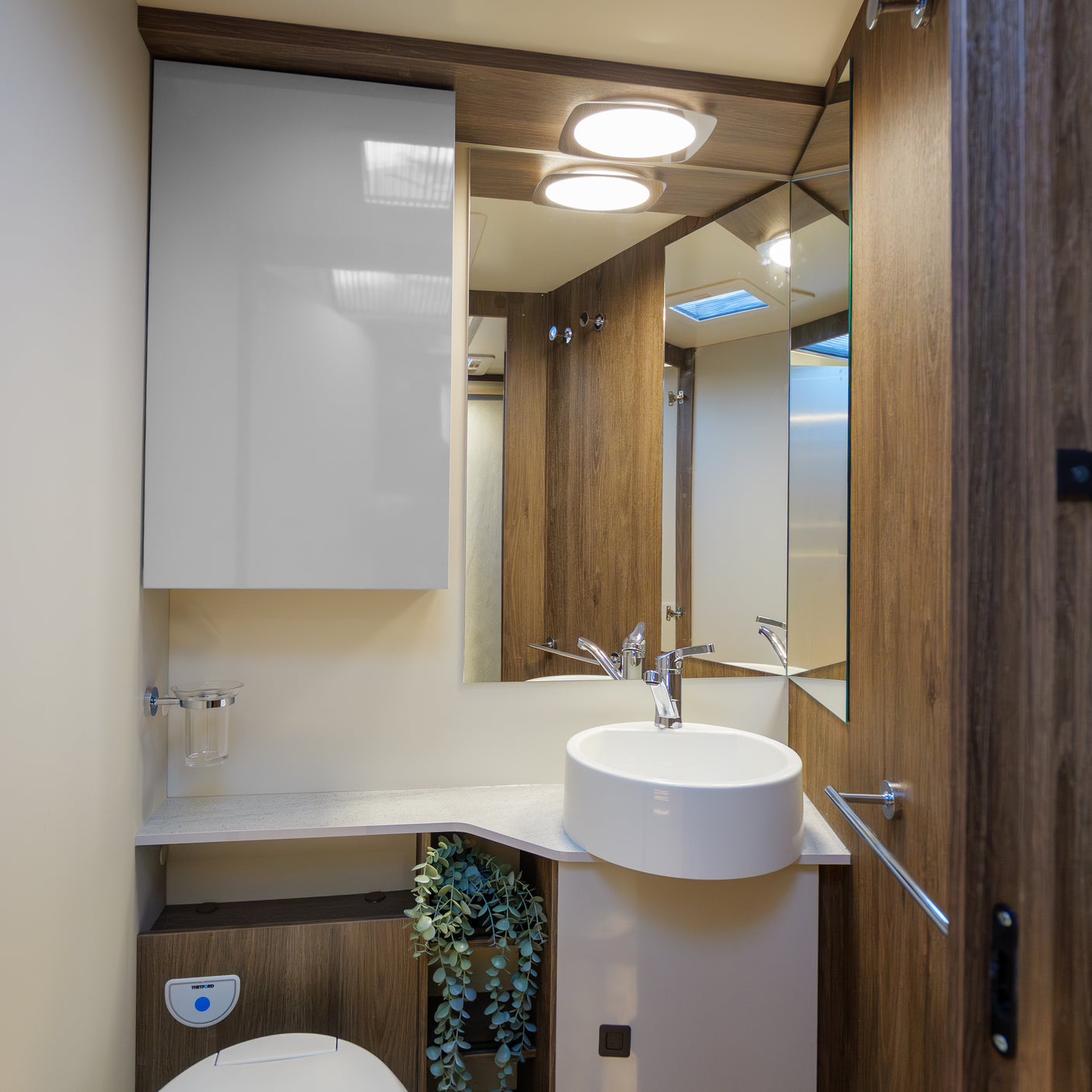 BRAND NEW: 4 berth Automatic Roller Team Pegaso 750