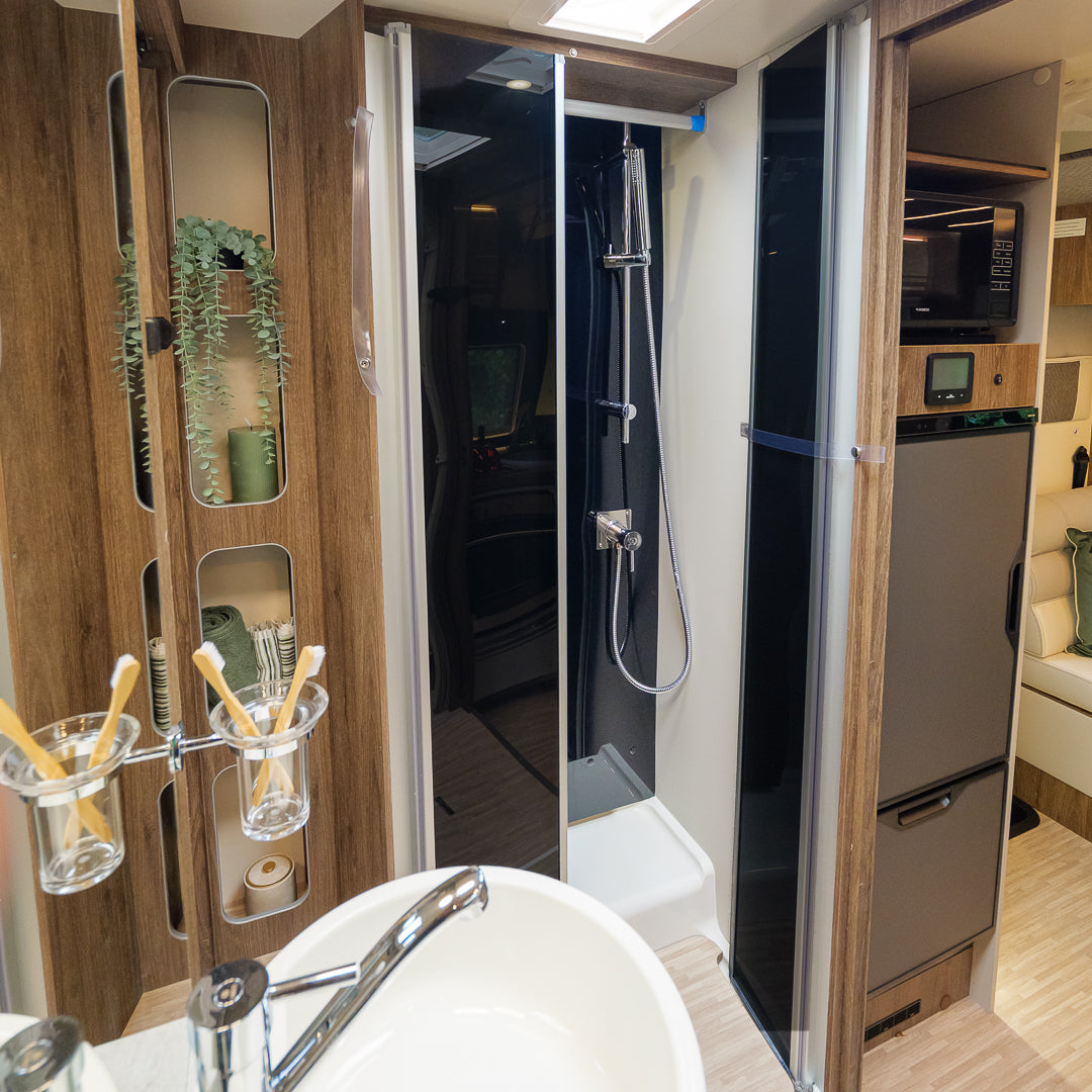 2026 AUTOMATIC Roller Team T-Line 740 4 berth motorhome