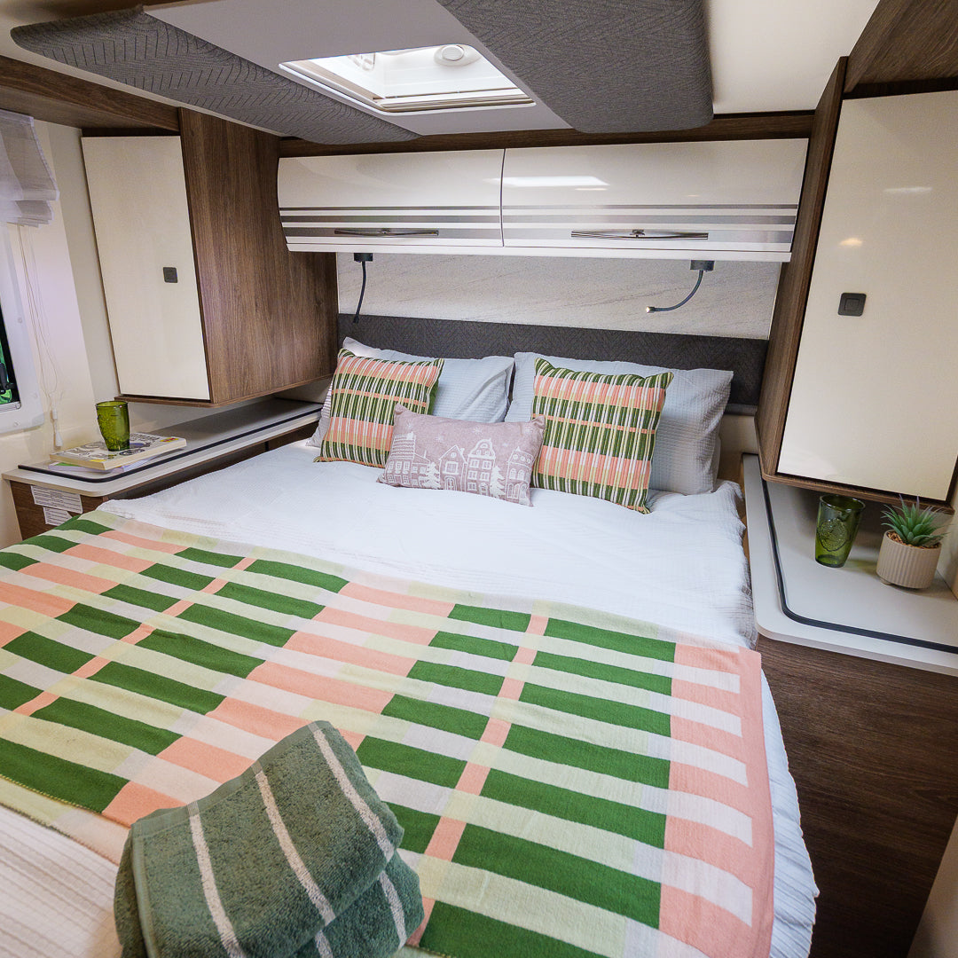 2026 AUTOMATIC Roller Team T-Line 740 4 berth motorhome