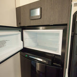 BRAND NEW 4 berth Roller Team Zefiro 685