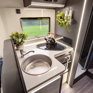 BRAND NEW 4 berth Roller Team Zefiro 685