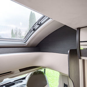 BRAND NEW 4 berth Roller Team Zefiro 685