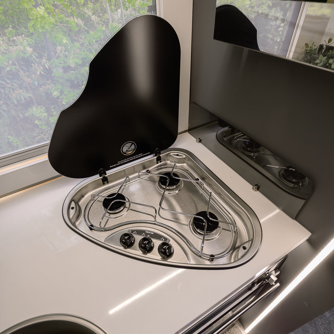 NEW AUTOMATIC Roller Team Zefiro 696 4 berth motorhome