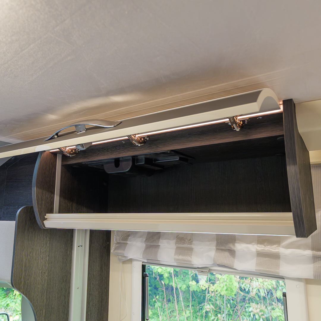 NEW AUTOMATIC Roller Team Zefiro 696 4 berth motorhome