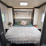 NEW AUTOMATIC Roller Team Zefiro 696 4 berth motorhome