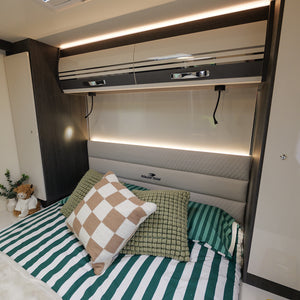 NEW AUTOMATIC Roller Team Zefiro 696 4 berth motorhome