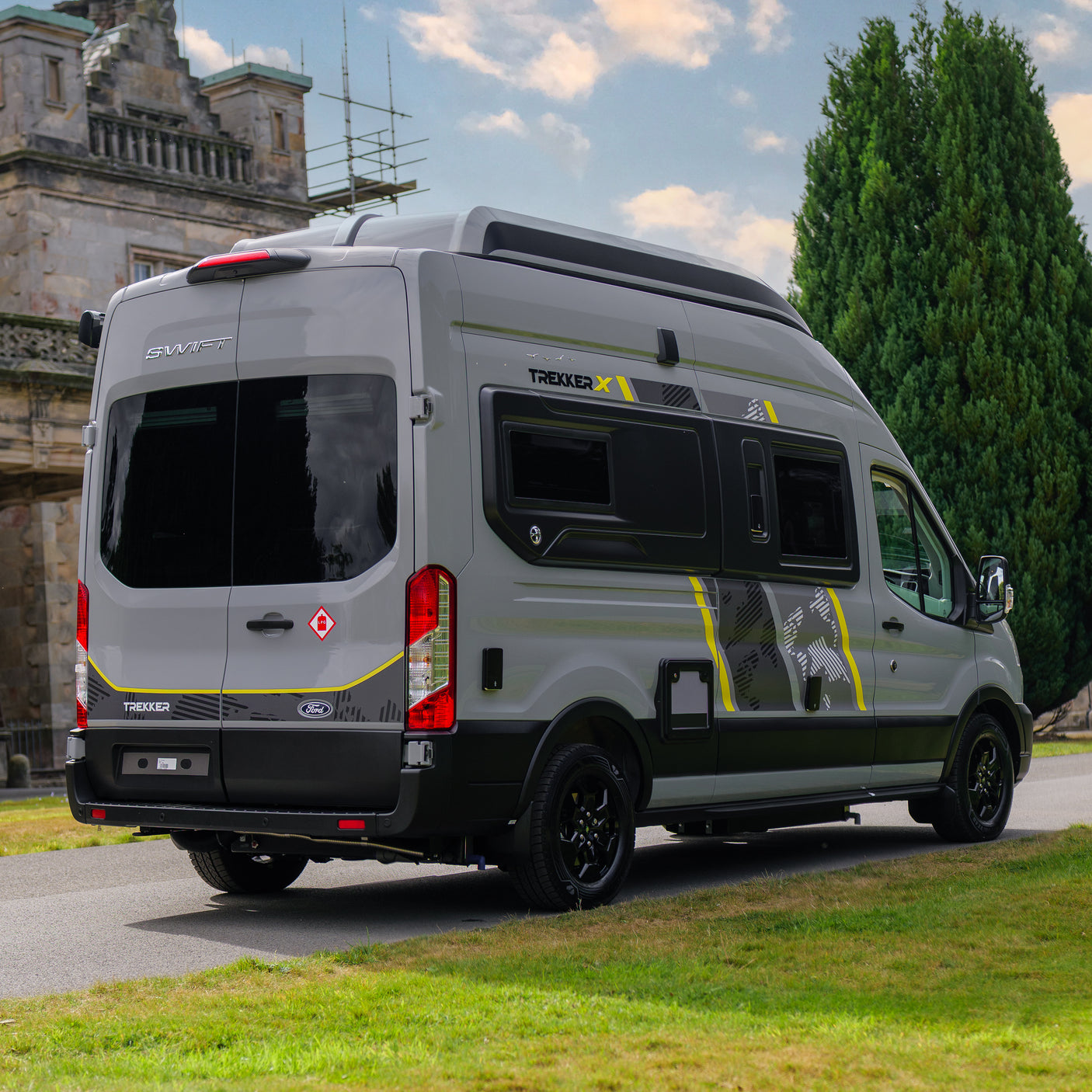 Brand New 2025 Automatic 4 berth Swift Trekker X + £20,000