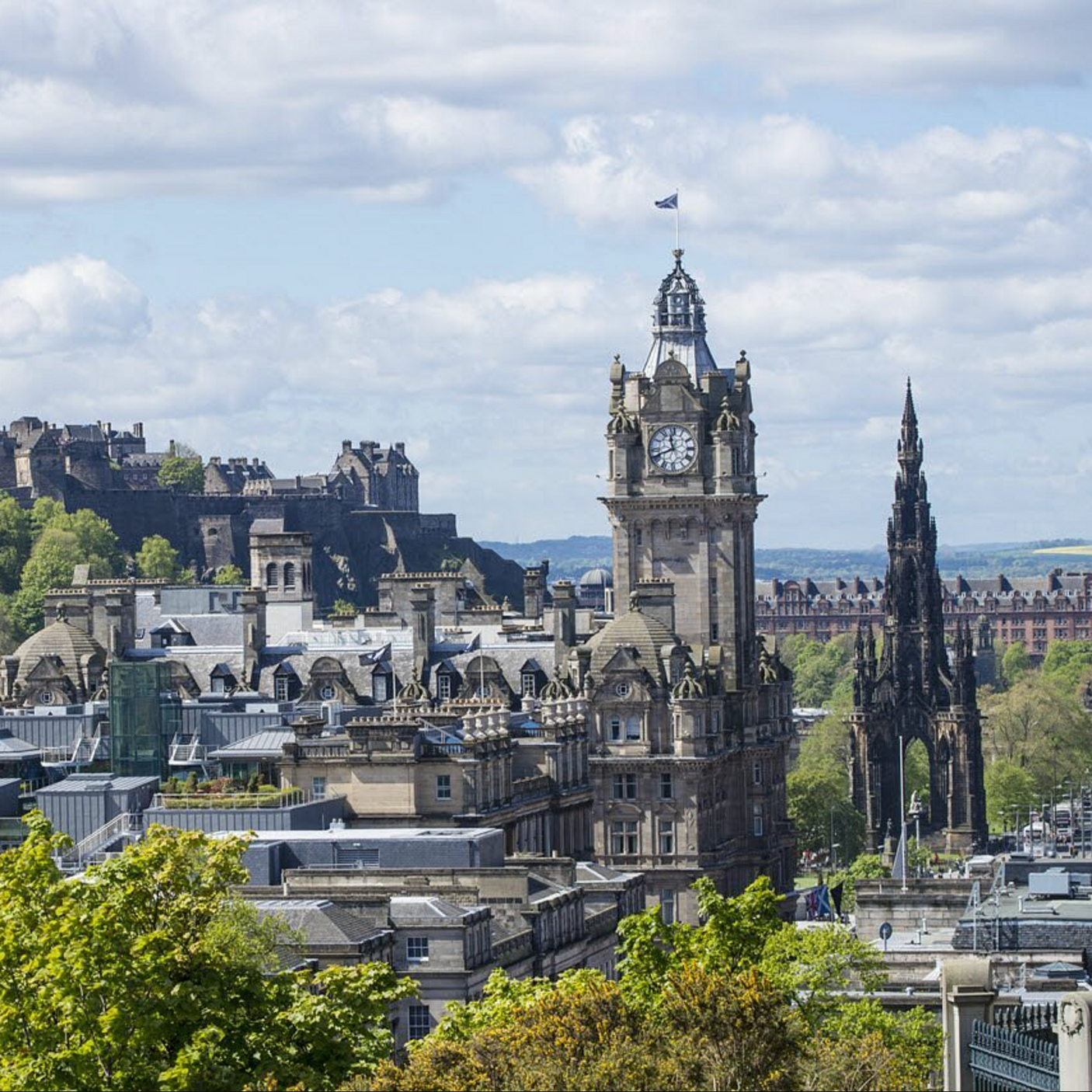 2 night 5* stay Edinburgh Christmas Market