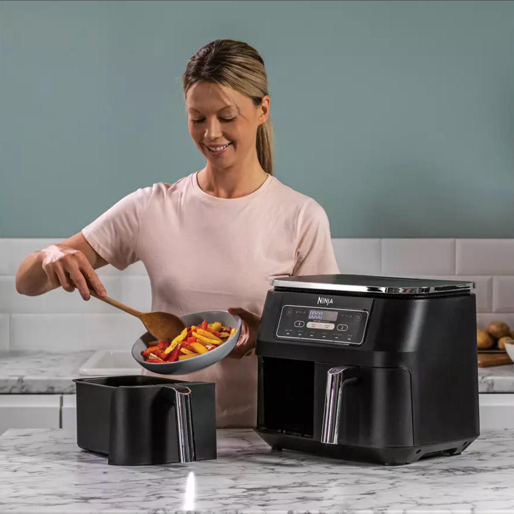 Ninja Foodi 7.6L Dual Zone Air Fryer Dehydrator 20th June