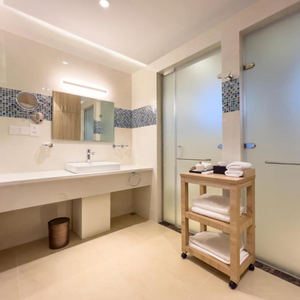 Luxury 10 night Maldives All inclusive Holiday with Water Villa for 2