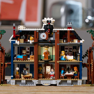 LEGO Icons Stranger Things: The Creel House