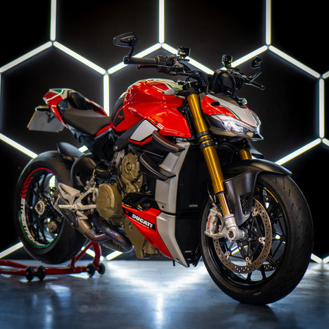 INSANE 2021 Ducati Streetfighter v4s + £1000 CASH