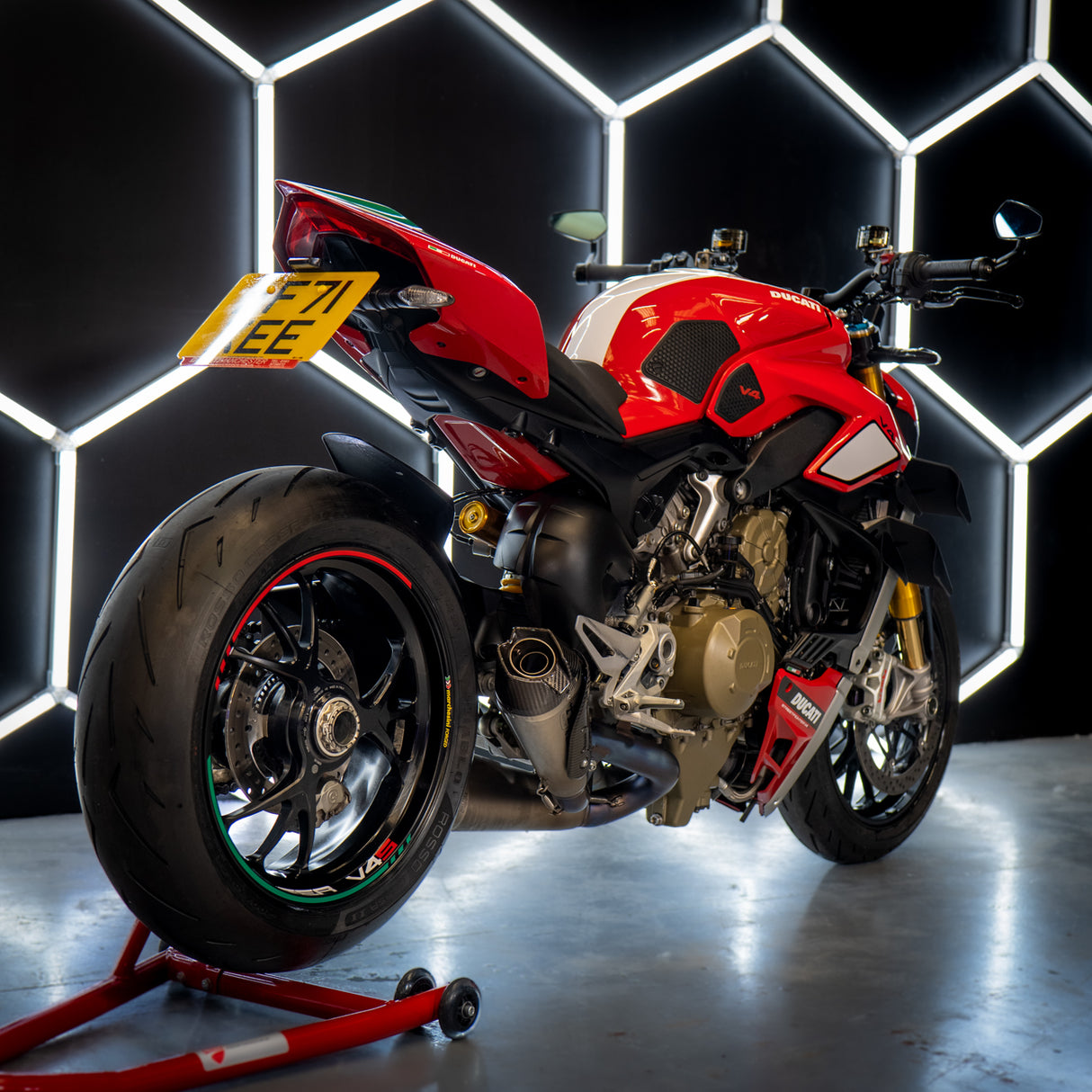 INSANE 2021 Ducati Streetfighter v4s + £1000 CASH