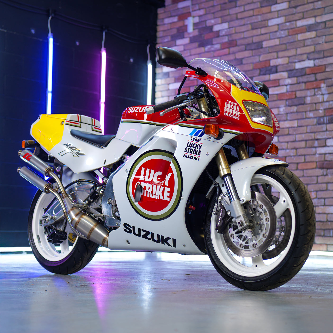 1992 SUZUKI RGV250 LUCKY STRIKE RACE REP
