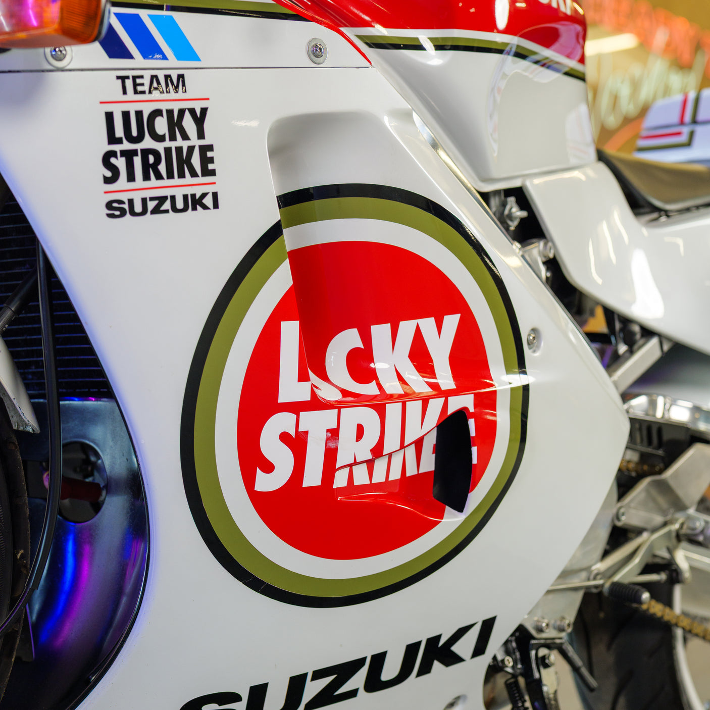 1992 SUZUKI RGV250 LUCKY STRIKE RACE REP