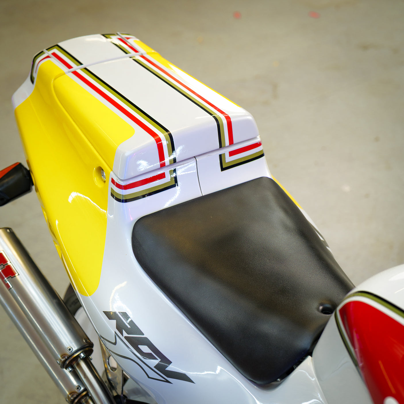 1992 SUZUKI RGV250 LUCKY STRIKE RACE REP
