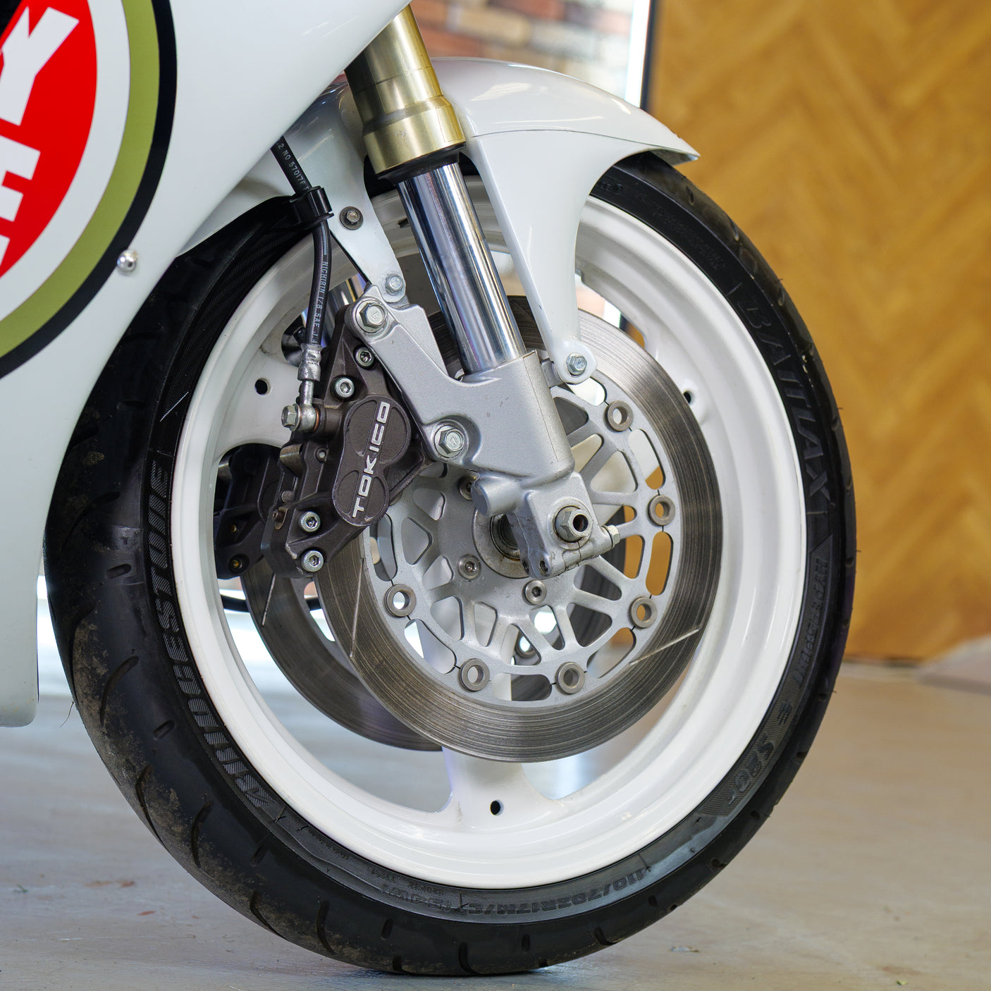 1992 SUZUKI RGV250 LUCKY STRIKE RACE REP