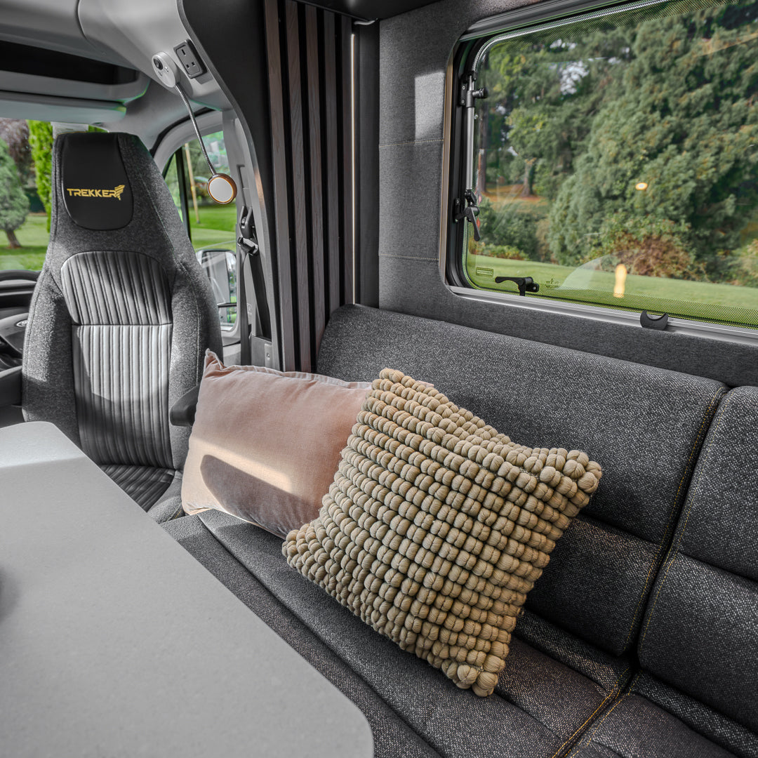 BRAND NEW Automatic 4 berth Swift Trekker 584
