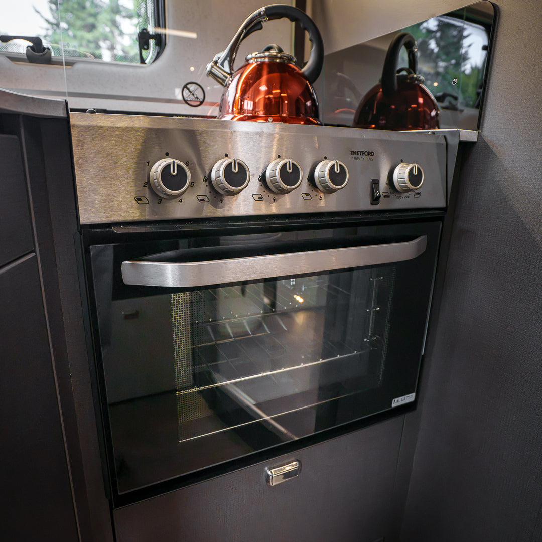 BRAND NEW Automatic 4 berth Swift Trekker 584