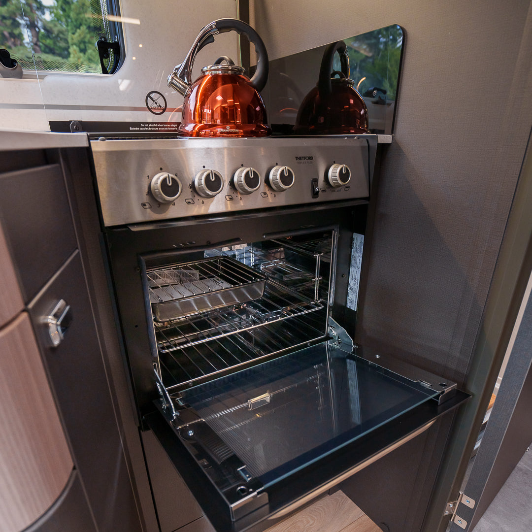 BRAND NEW Automatic 4 berth Swift Trekker 584