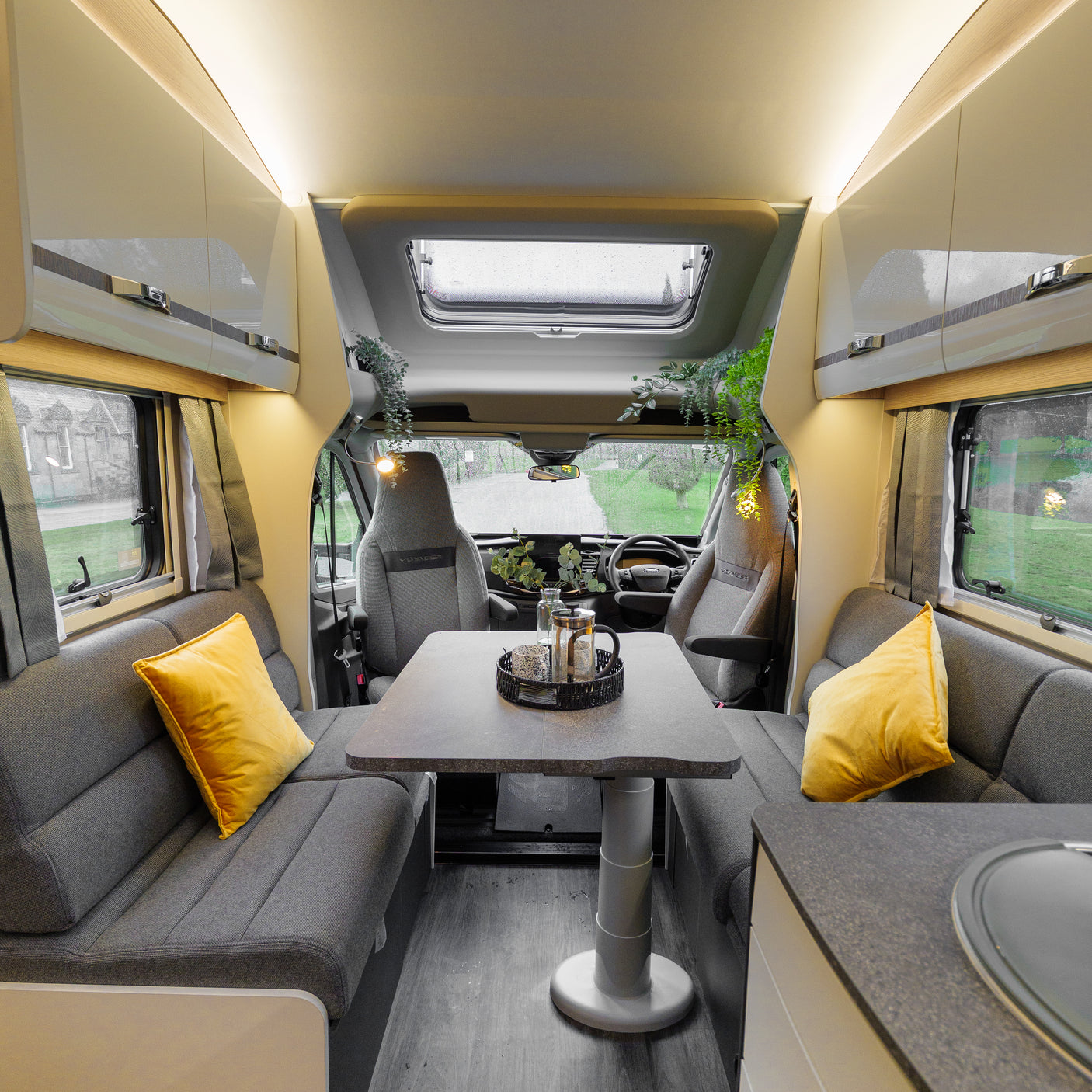 BRAND NEW: 4 berth Swift Voyager 594