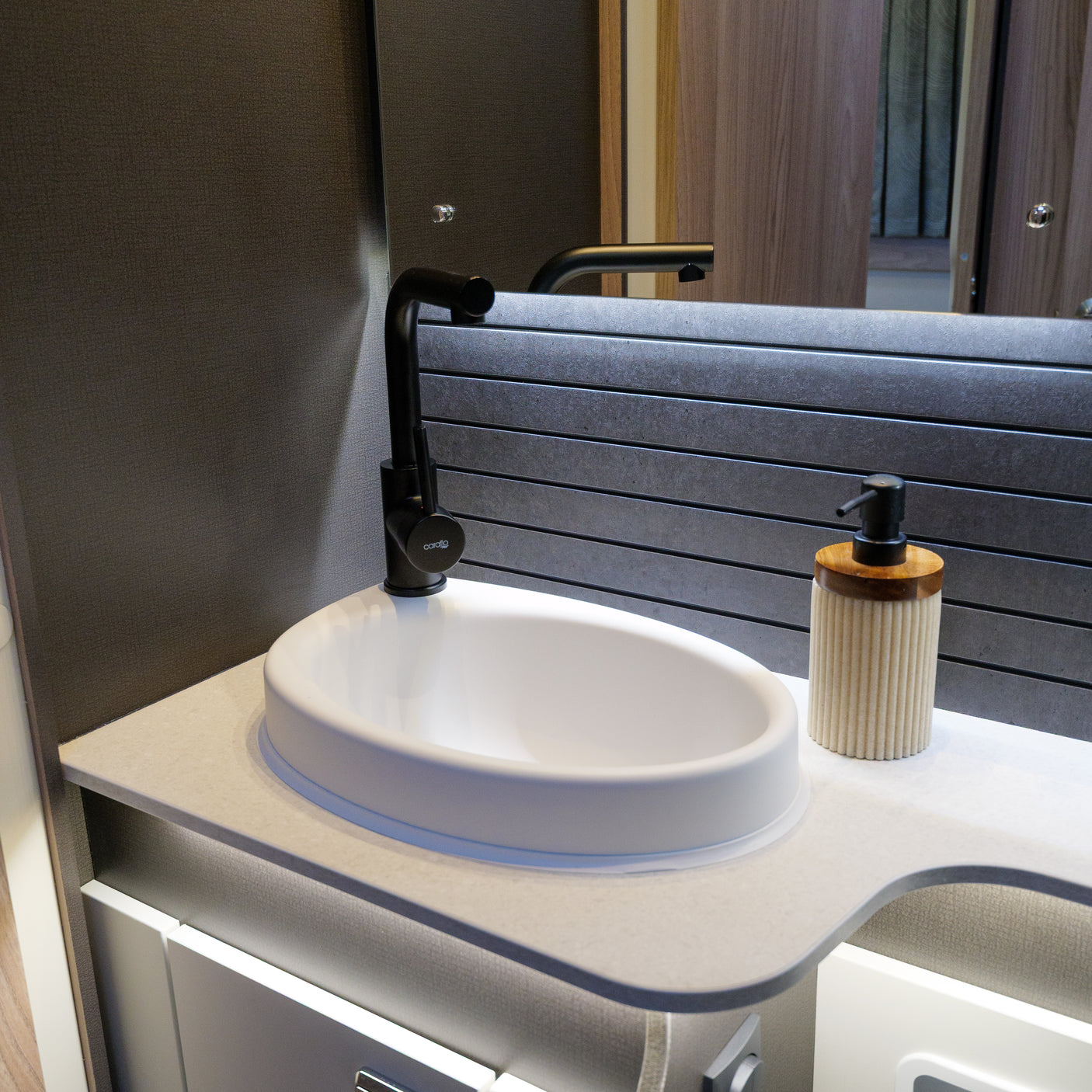 BRAND NEW: 4 berth Swift Voyager 594