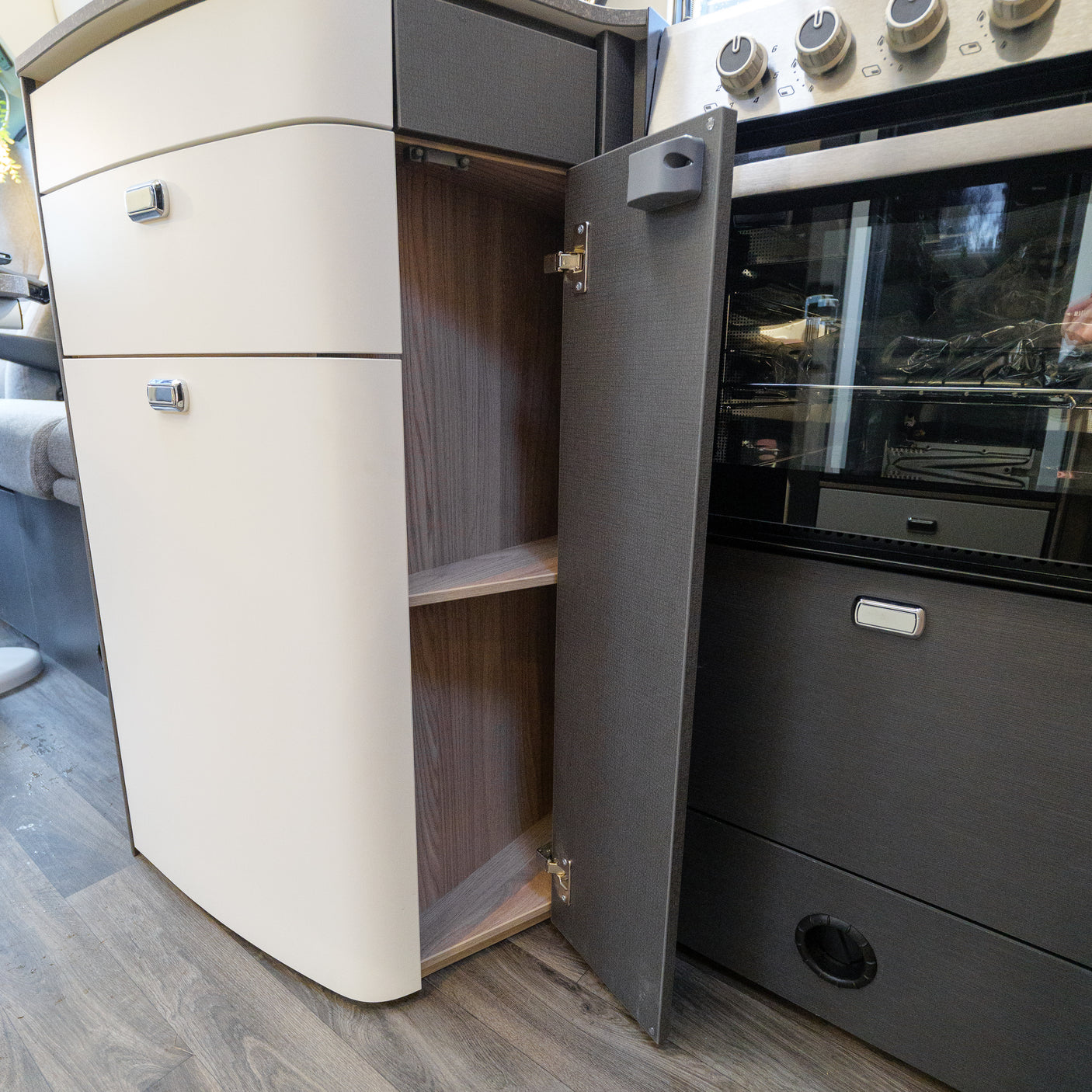 BRAND NEW: 4 berth Swift Voyager 594