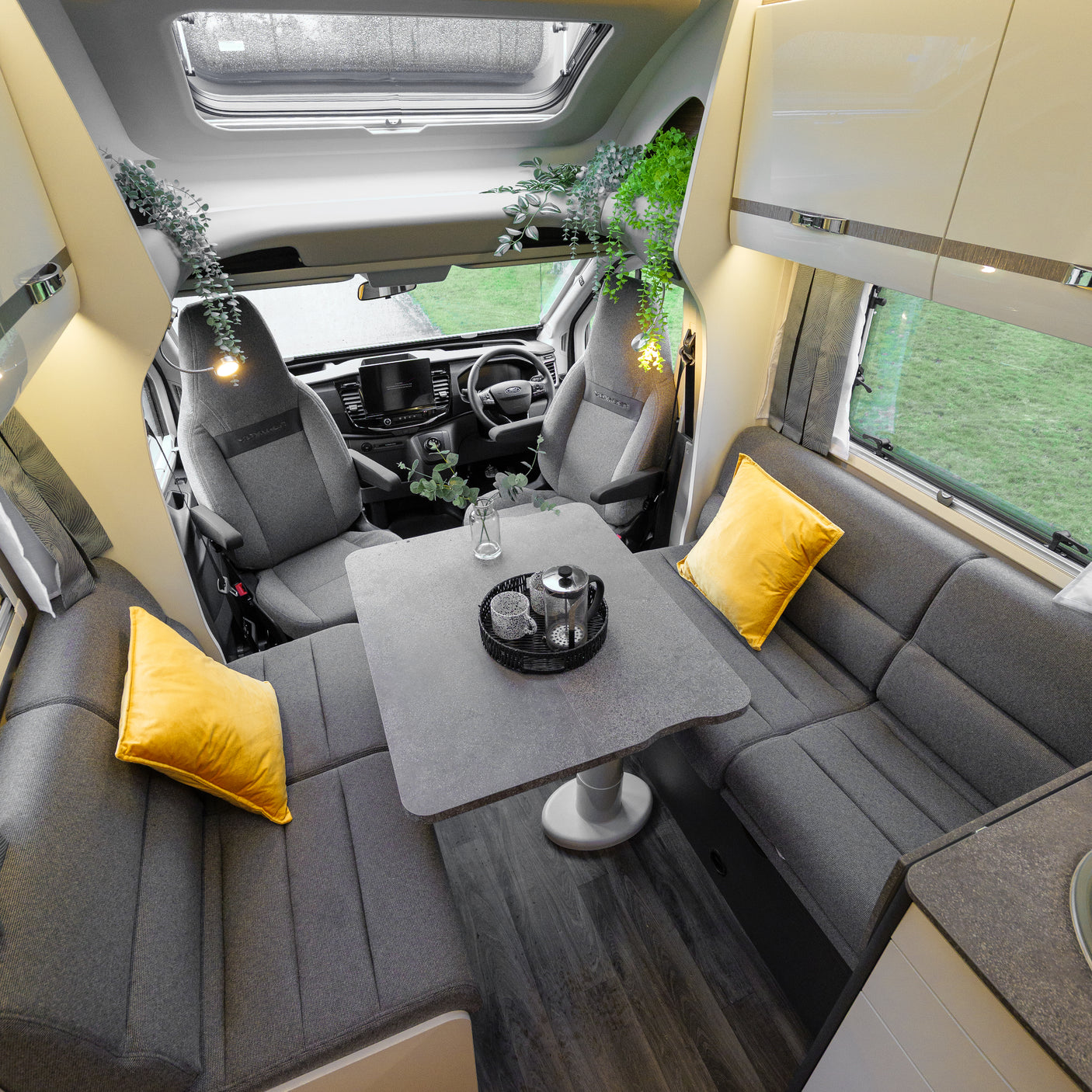 BRAND NEW: 4 berth Swift Voyager 594