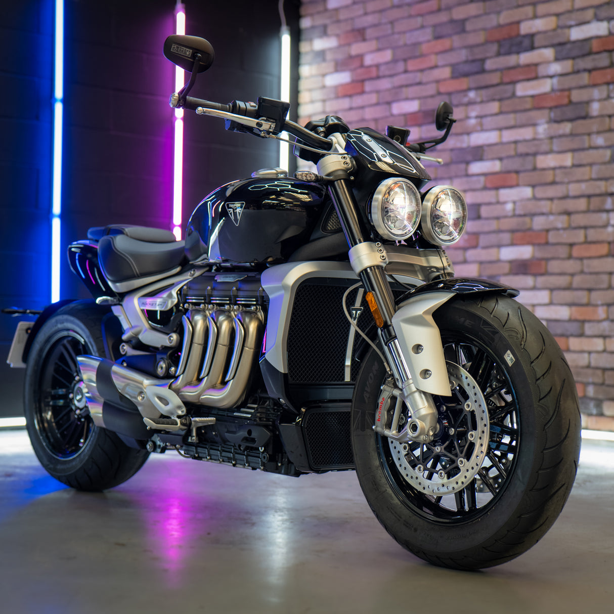 Brand New 2023 Chrome Triumph Rocket 3 R +  £1000