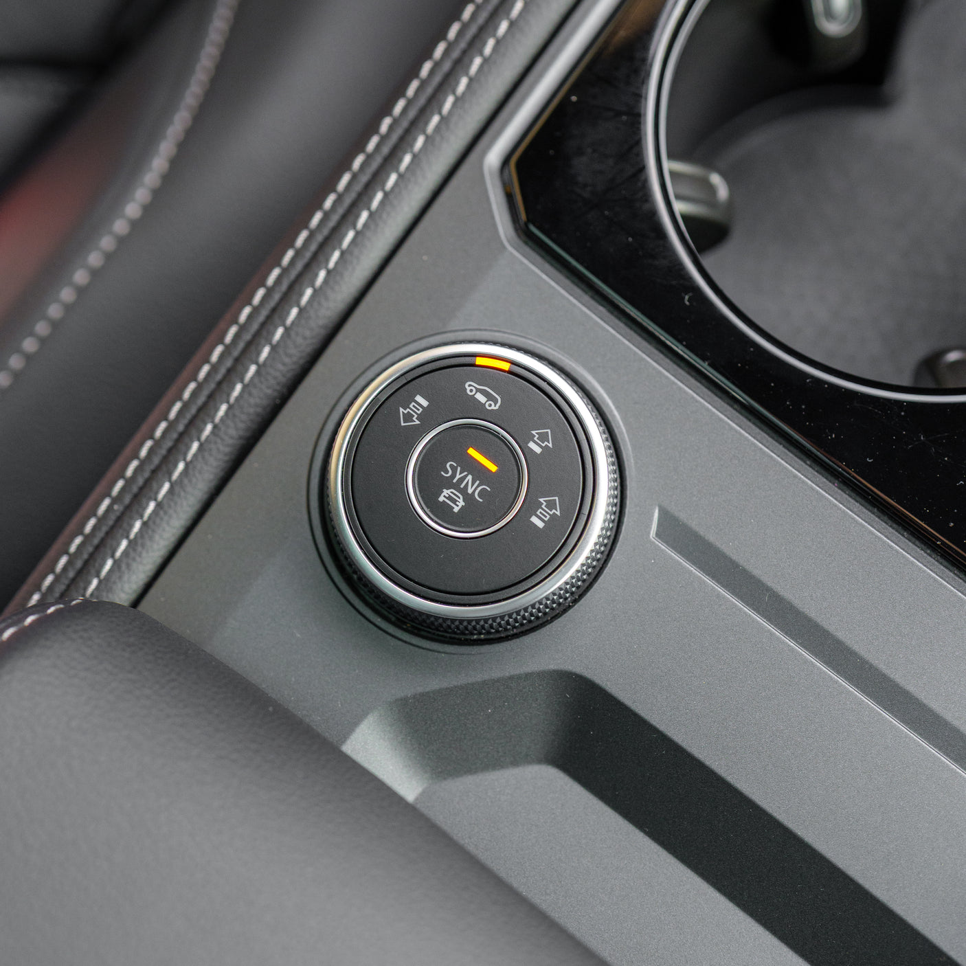 2025 VW Touareg Black Edition