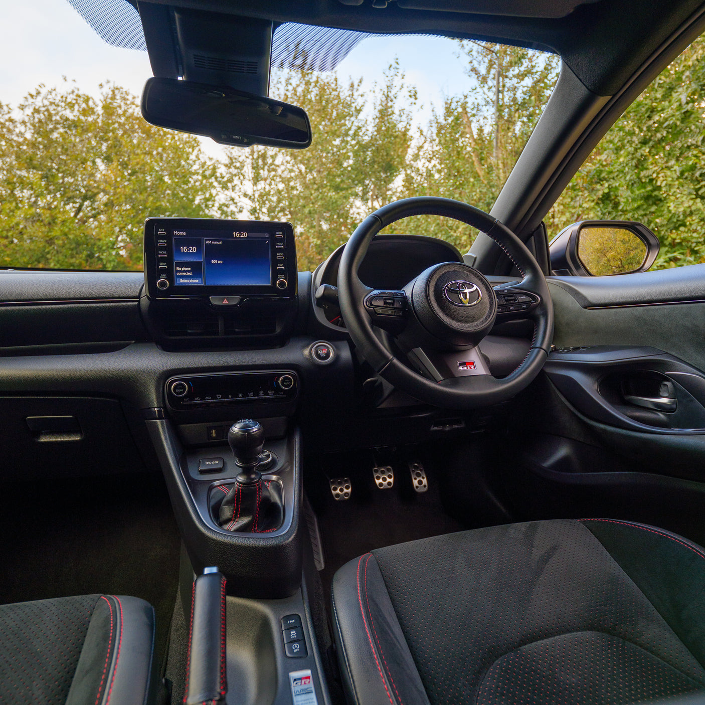 INSANE TOYOTA YARIS GR CIRCUIT