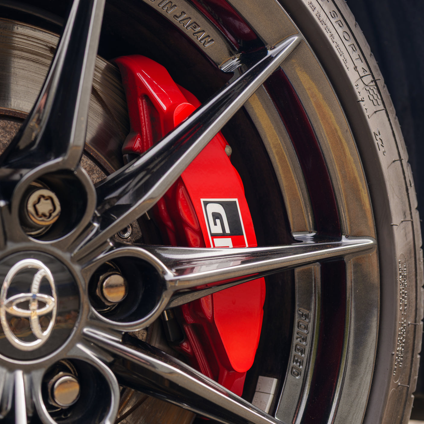 INSANE TOYOTA YARIS GR CIRCUIT