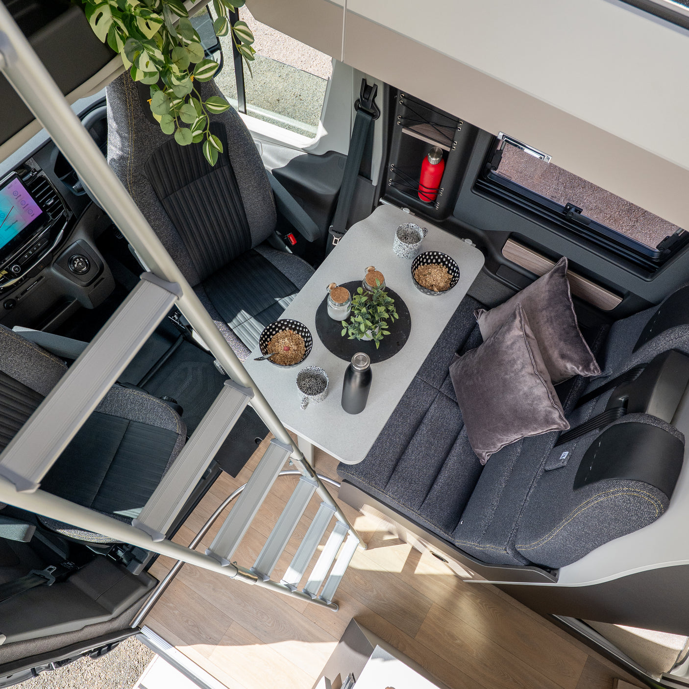 Swift Trekker X + Volvo XC40