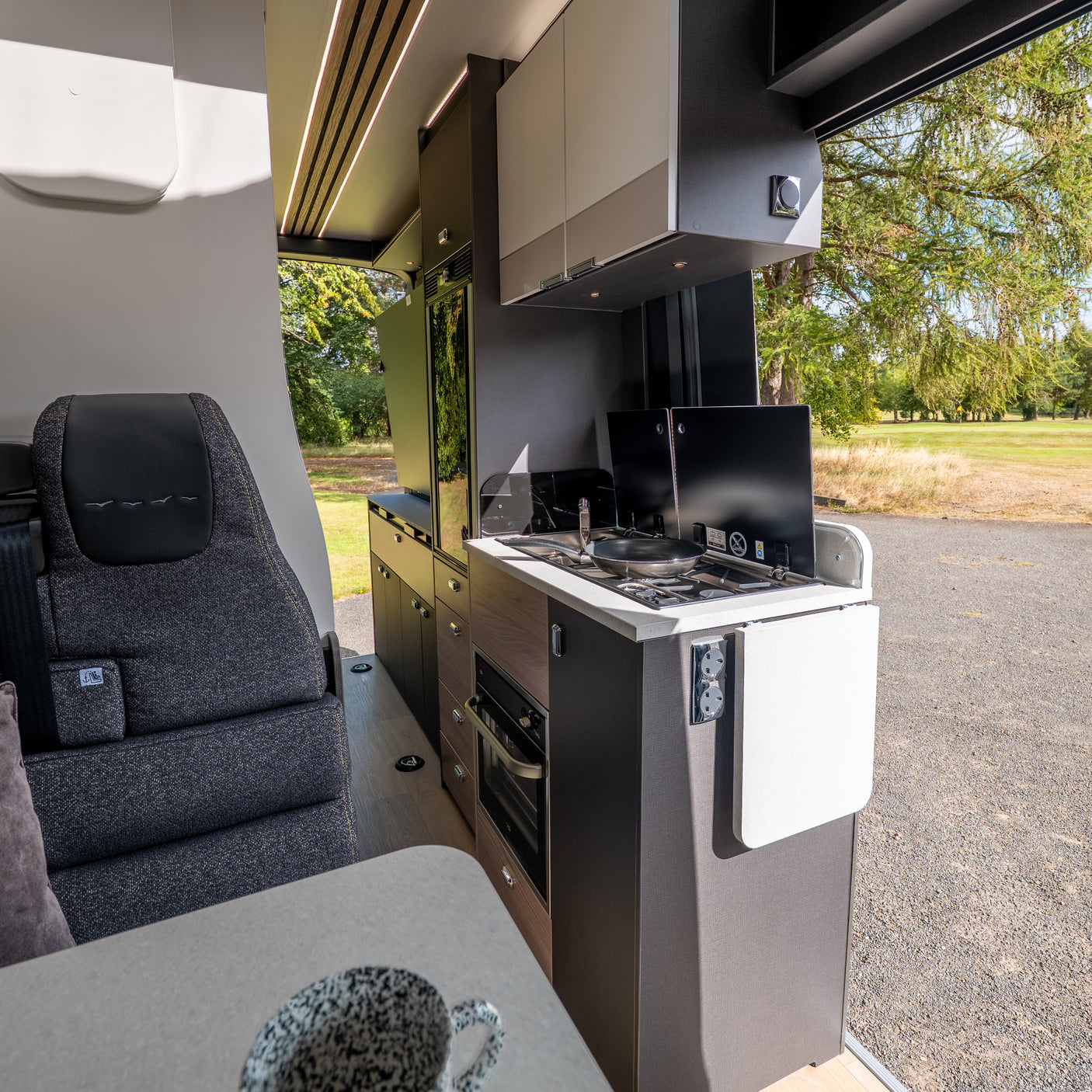 Swift Trekker X + Volvo XC40