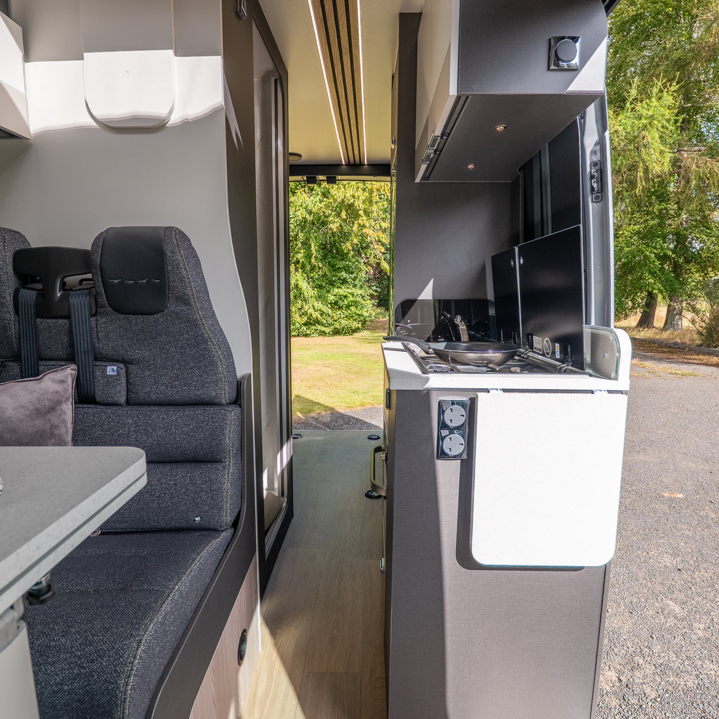 Brand New 2025 Automatic 4 berth Swift Trekker X + £20,000